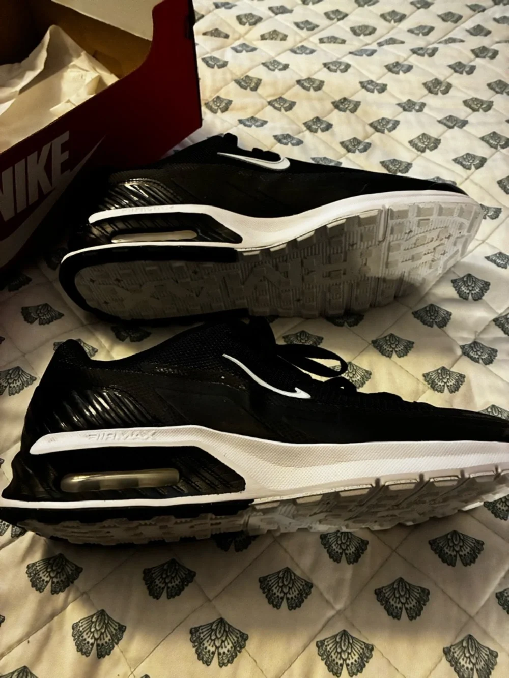Nike Black Air Max BIA and White Running Sneakers with Air Cushion - Picture 5 of 7